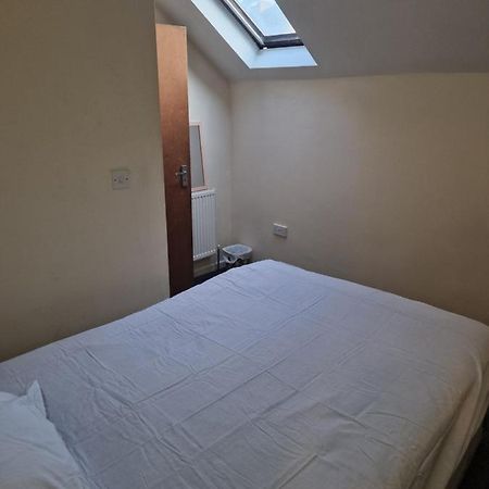 Hotel Cozzy 2 Roooms With 2 Beds Bradford  Esterno foto